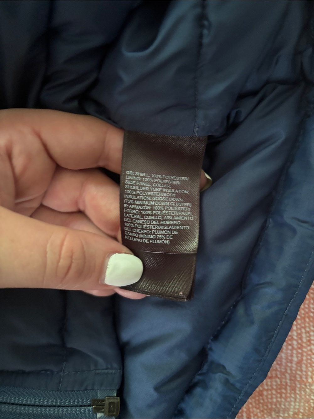 The North Face Men's Blue Quilted Puffer Vest - Picture 3 of 4